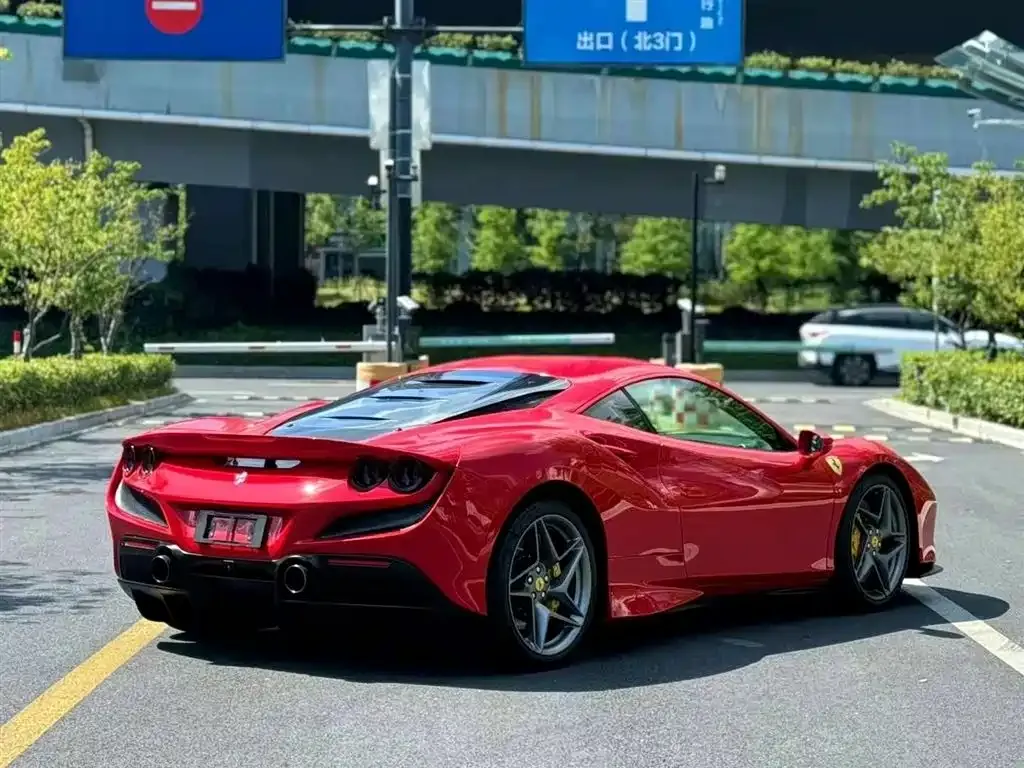 Ferrari F8 — фото 4