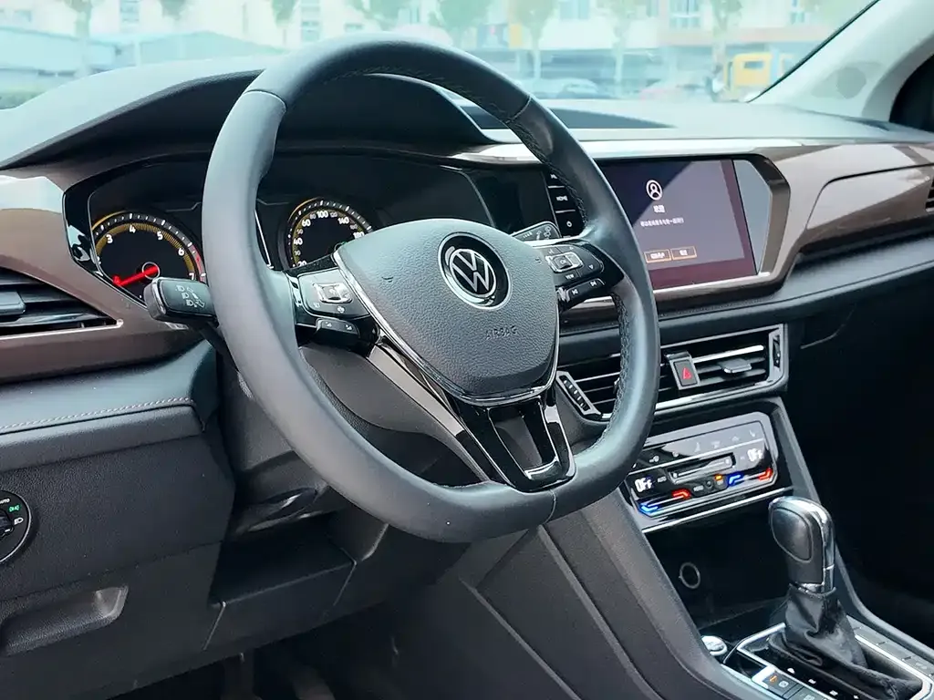 Volkswagen Tharu — фото 10
