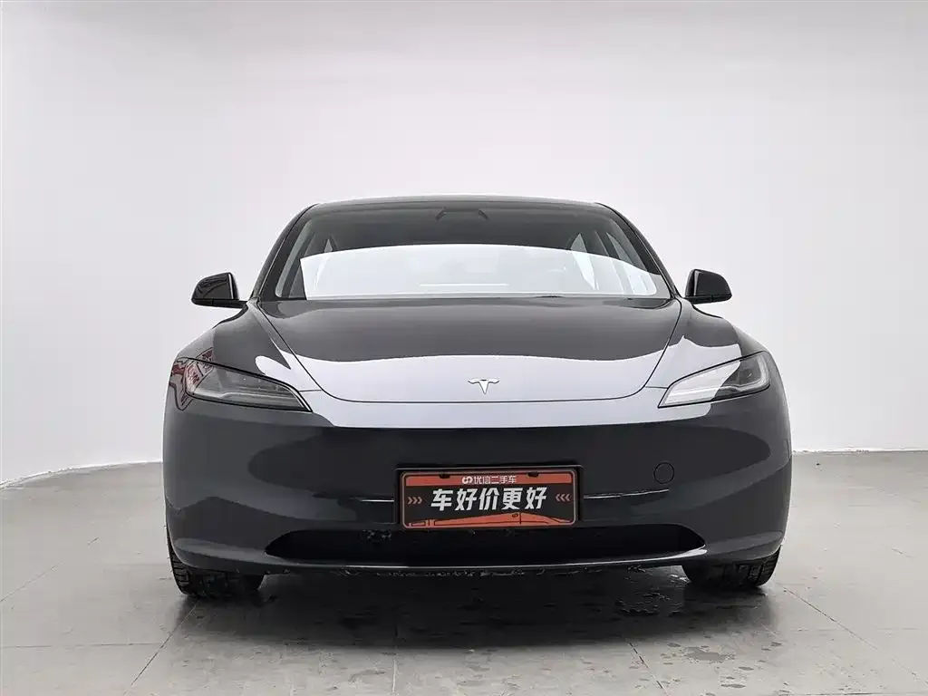 Tesla Model 3 — фото 3