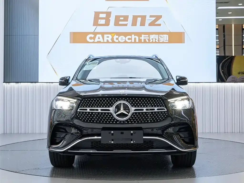 Mercedes-Benz GLE — фото 1