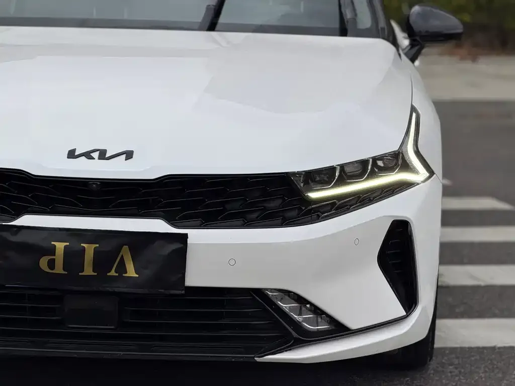 Kia K5 — фото 4