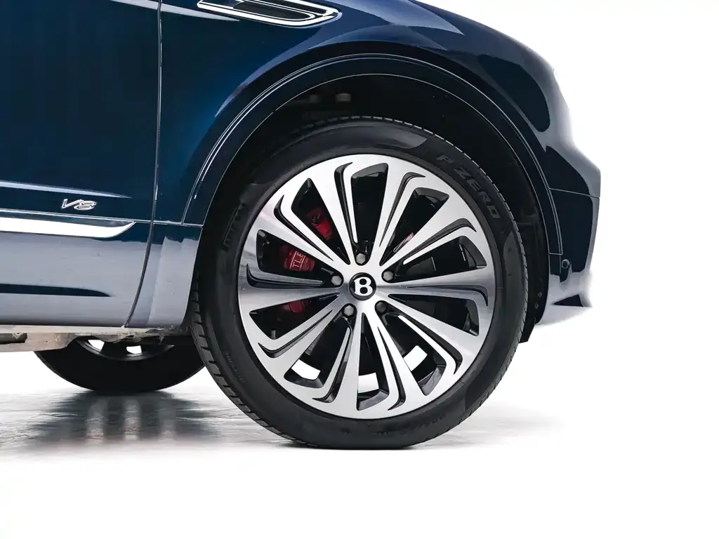 Bentley Bentayga — фото 3