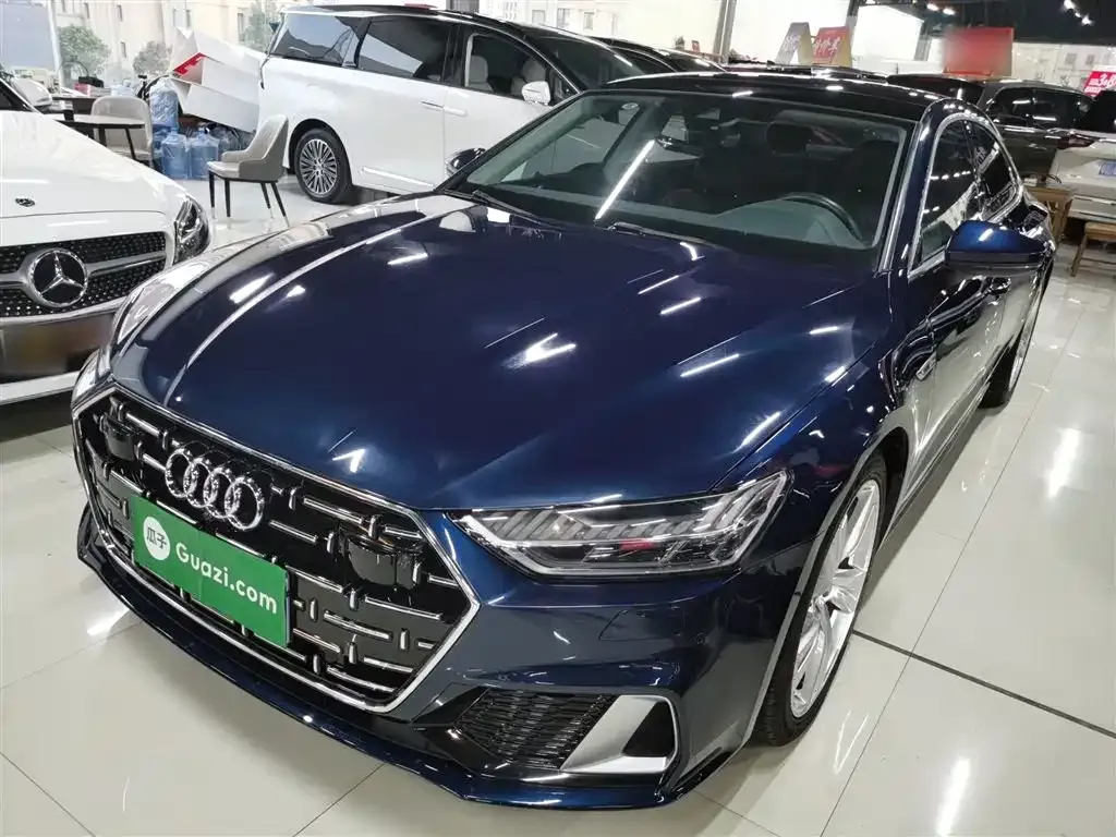 Audi A7L — фото 2