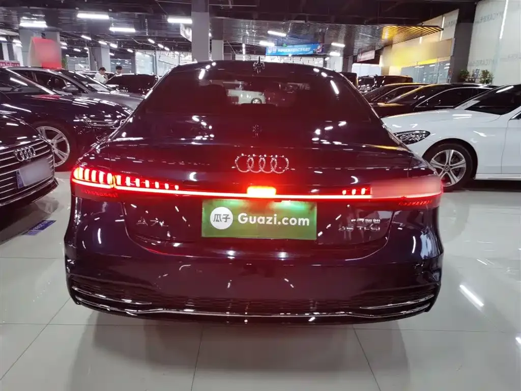 Audi A7L — фото 6