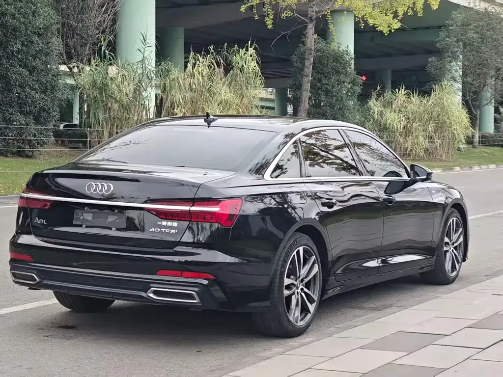 Audi A6L — фото 7