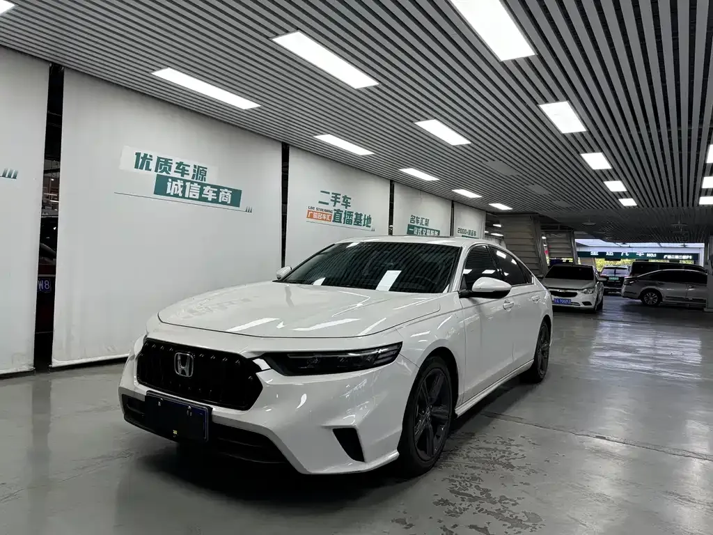Honda Inspire — фото 1