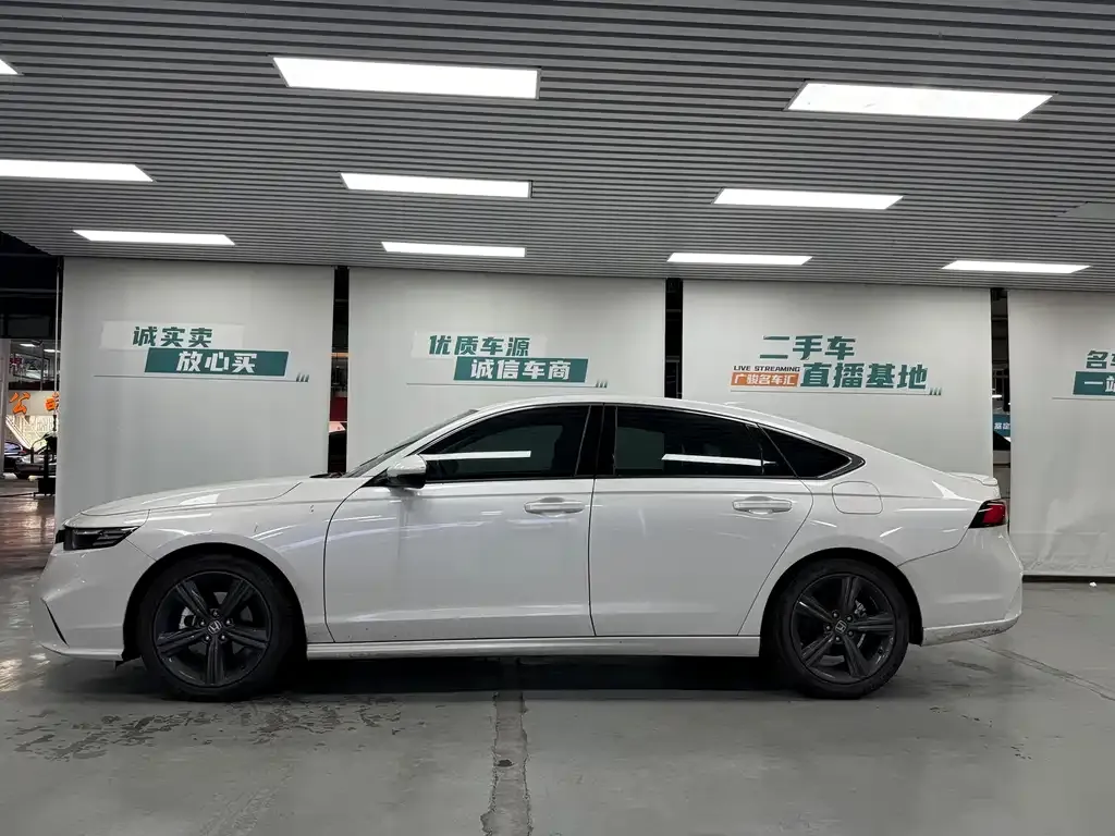 Honda Inspire — фото 4