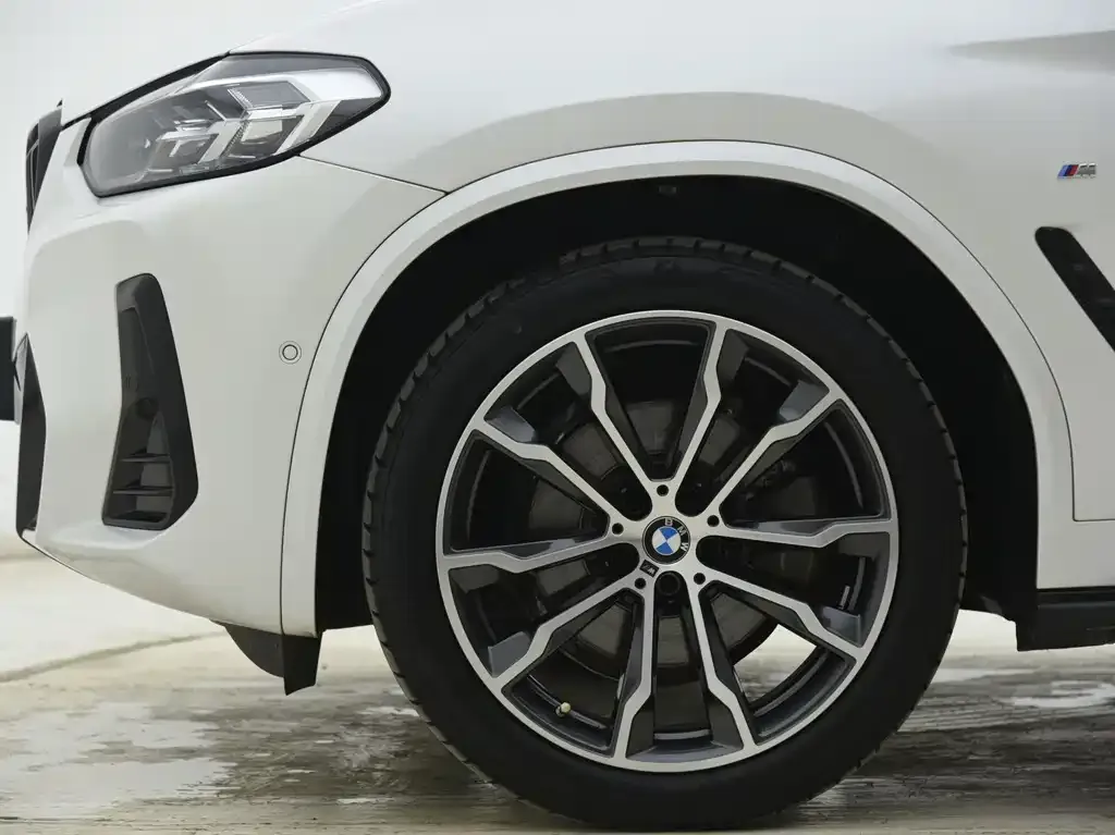 BMW X3 — фото 10