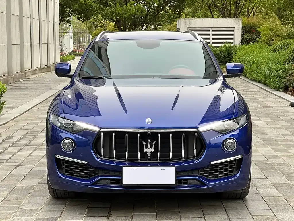 Maserati Levante — фото 2