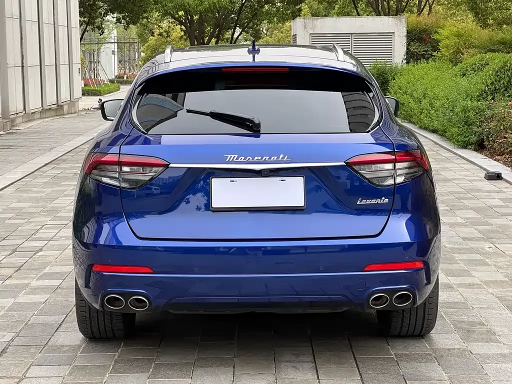 Maserati Levante — фото 5