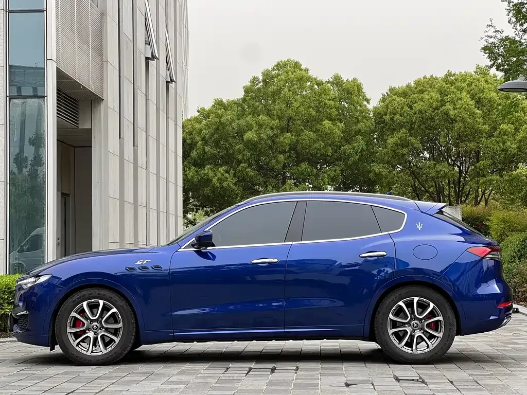 Maserati Levante — фото 7