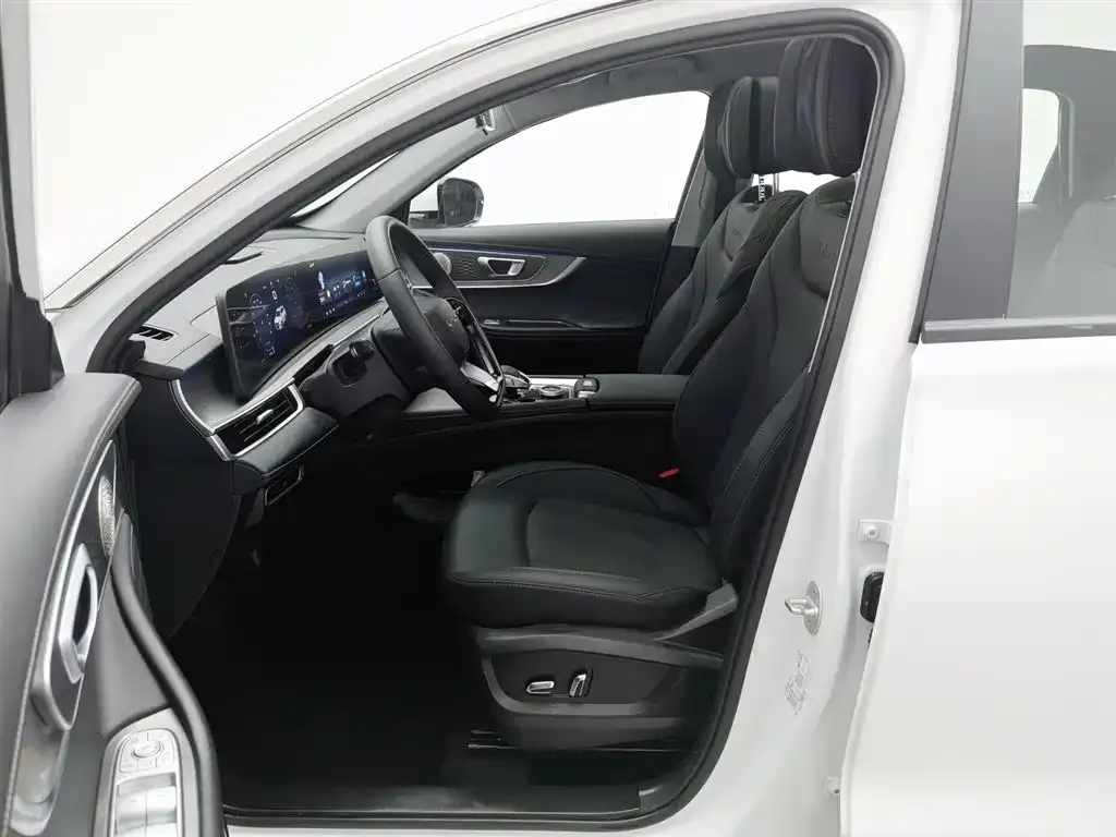 Chery Tiggo 8 PRO — фото 10