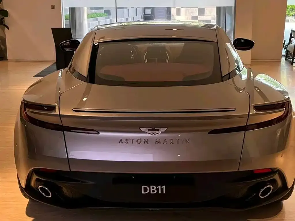 Aston Martin DB11 — фото 4