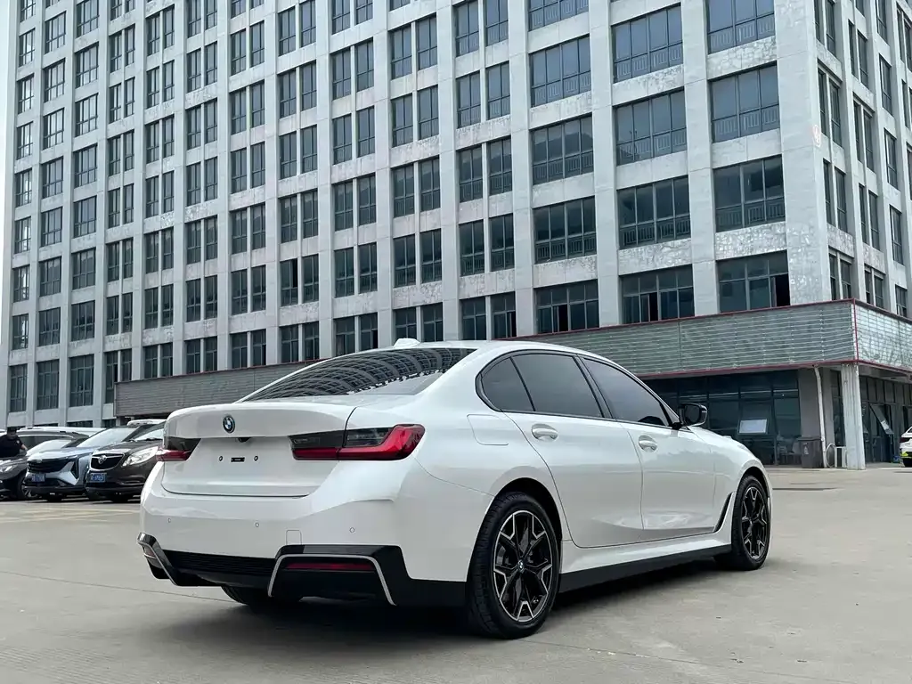 BMW i3 — фото 6