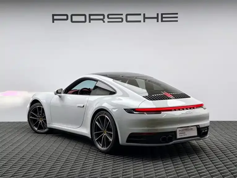 Porsche 911 — фото 6