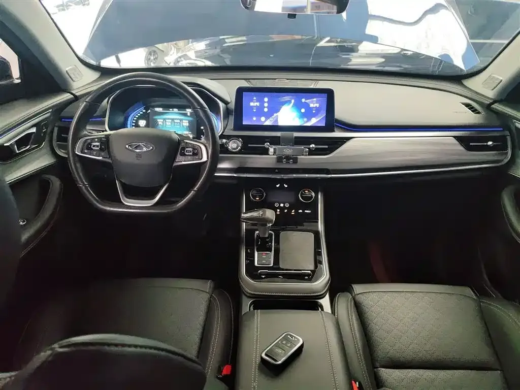 Chery Tiggo 8 — фото 10