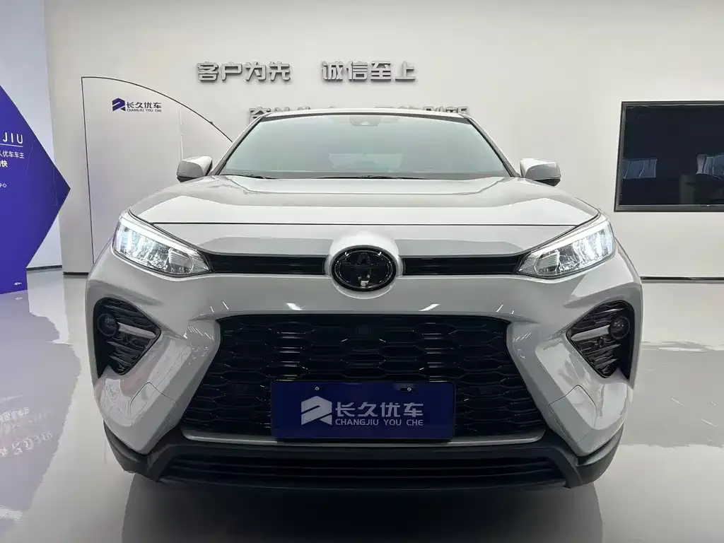 Toyota Wildlander — фото 2