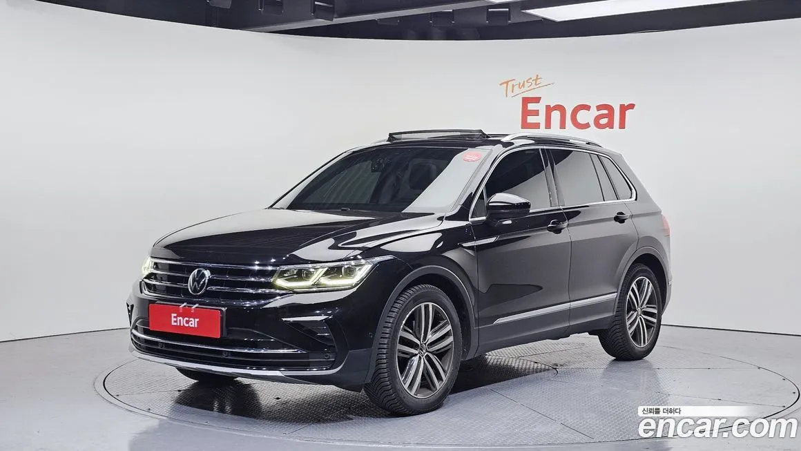 Volkswagen Tiguan — фото 1