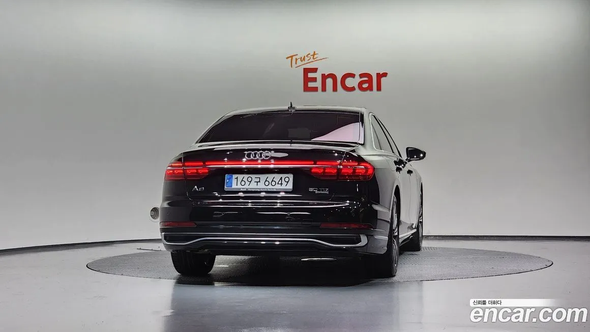 Audi A8 — фото 4