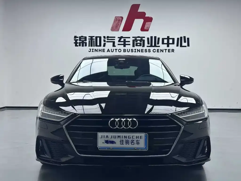 Audi A7 — фото 1