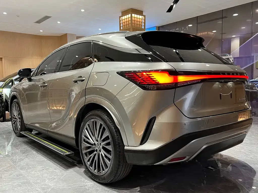 Lexus RX — фото 4