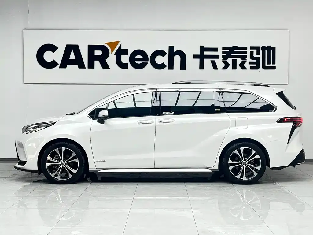 Toyota Granvia — фото 3