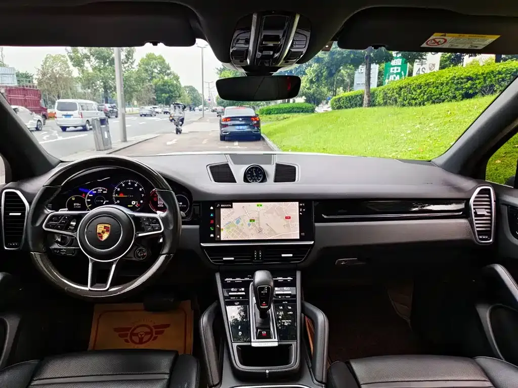 Porsche Cayenne Hybrid — фото 7