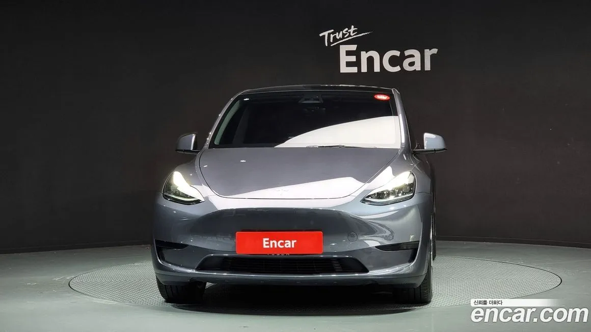 Tesla Model Y — фото 3