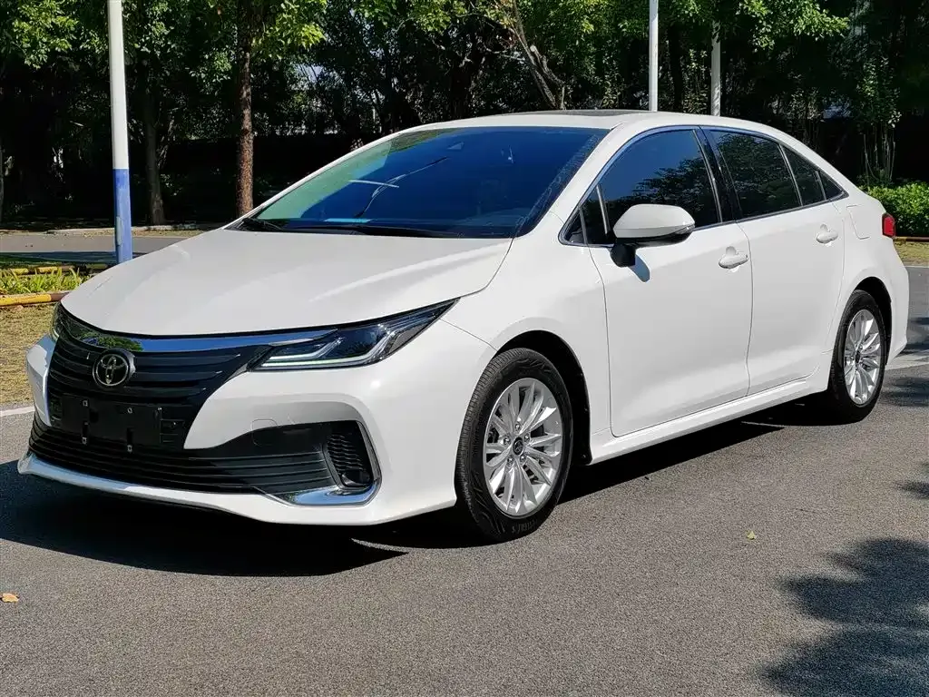 Toyota Allion — фото 1