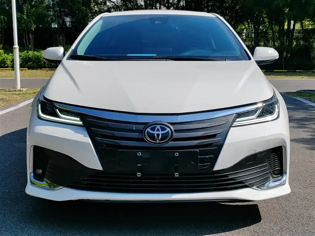 Toyota Allion — фото 2