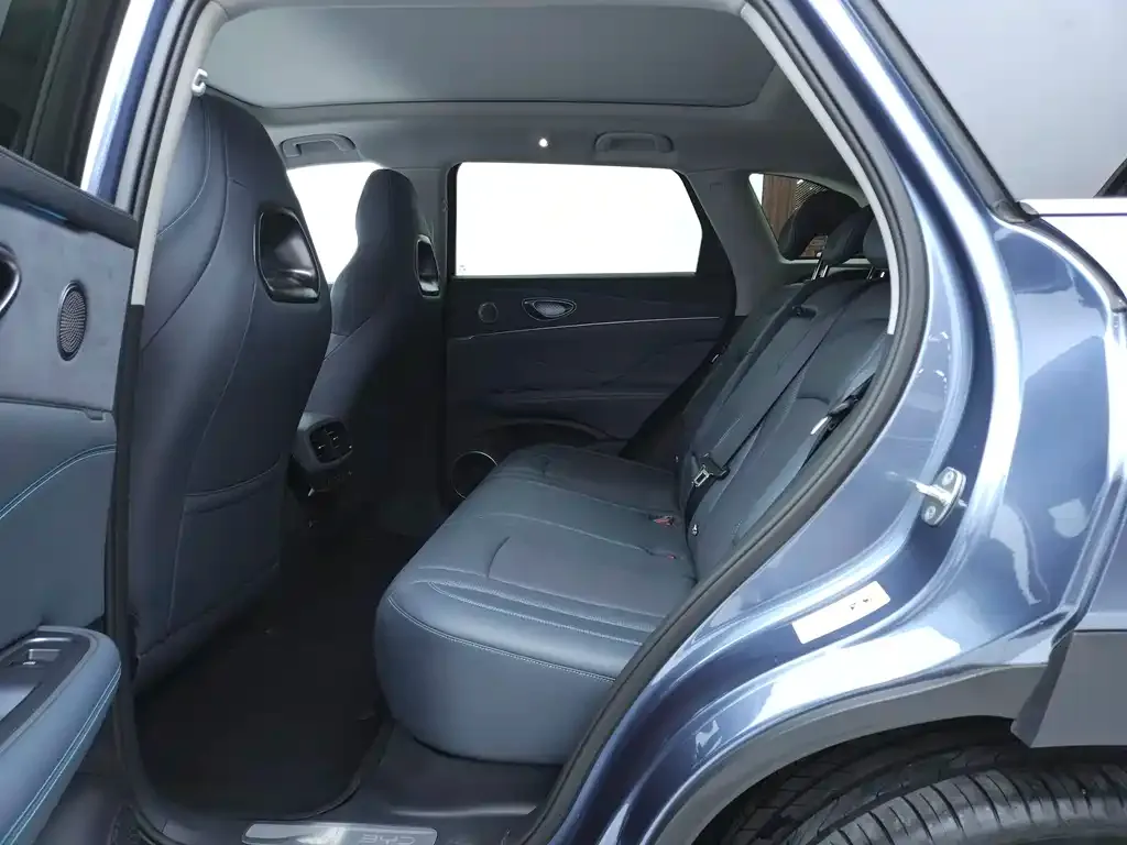 BYD Hiace 07 DM-i — фото 9