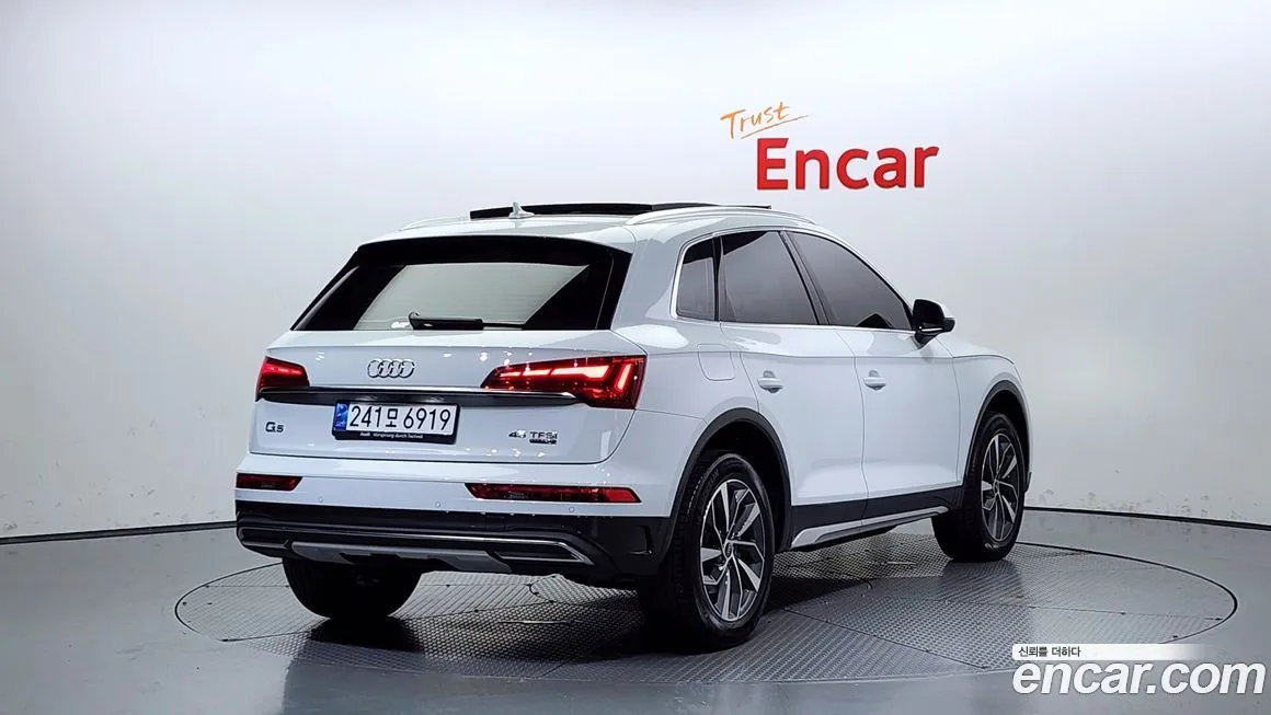 Audi Q5 — фото 2