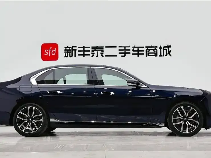 BMW 7 Series — фото 3