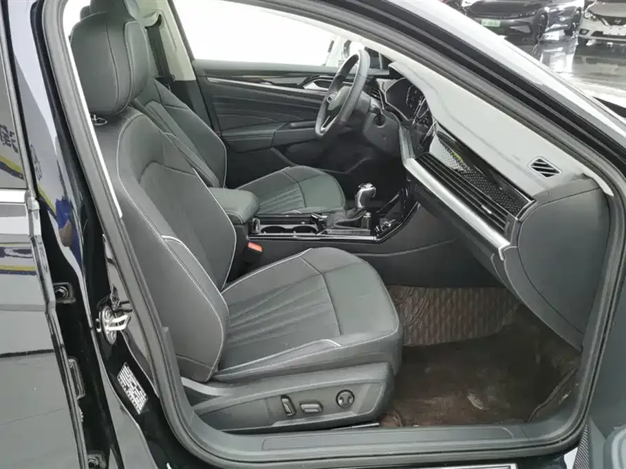 Volkswagen Passat — фото 8