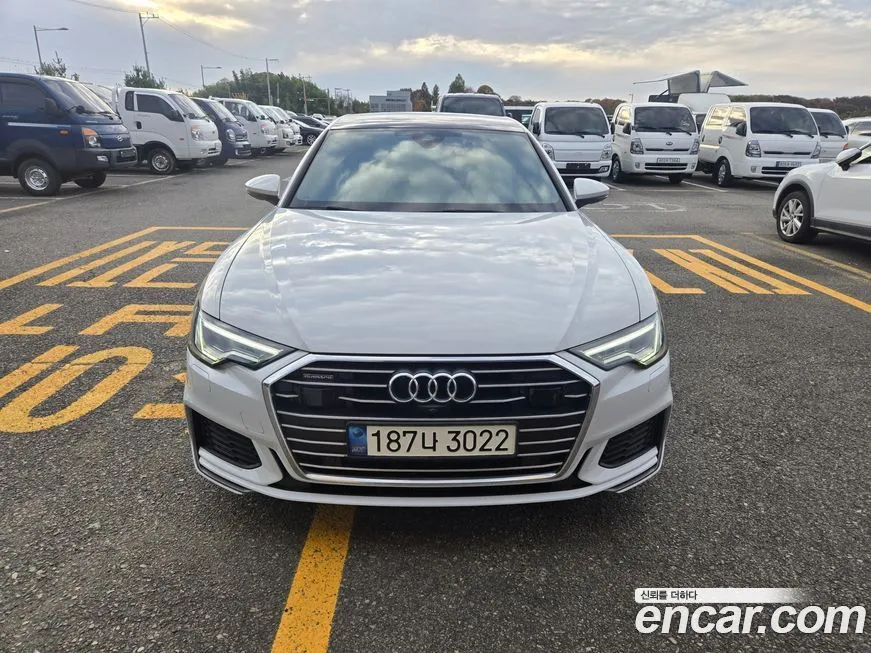 Audi A6 — фото 1