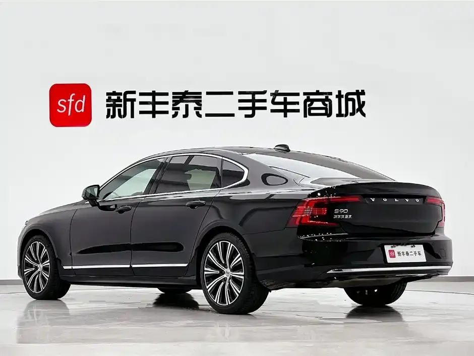 Volvo S90 — фото 6