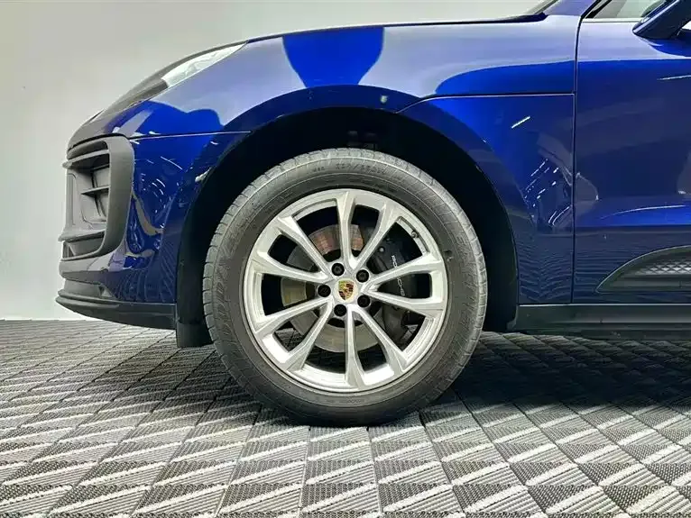 Porsche Macan — фото 7