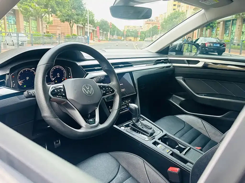 Volkswagen CC — фото 10