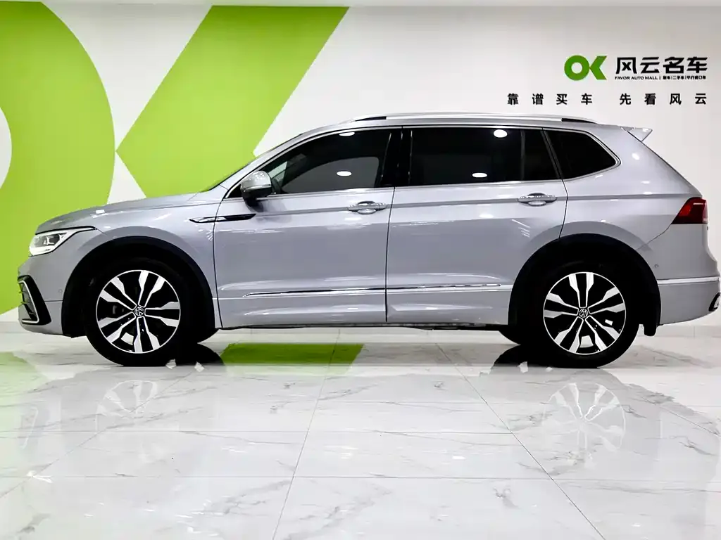 Volkswagen Tiguan L — фото 4