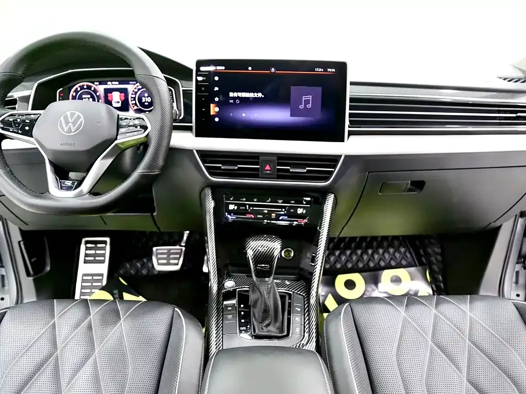 Volkswagen Tiguan L — фото 7