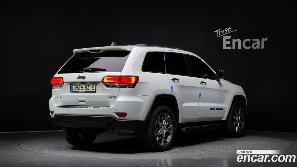 Jeep Cherokee — фото 2
