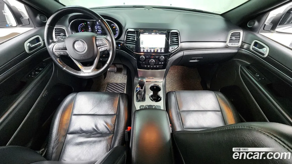 Jeep Cherokee — фото 7