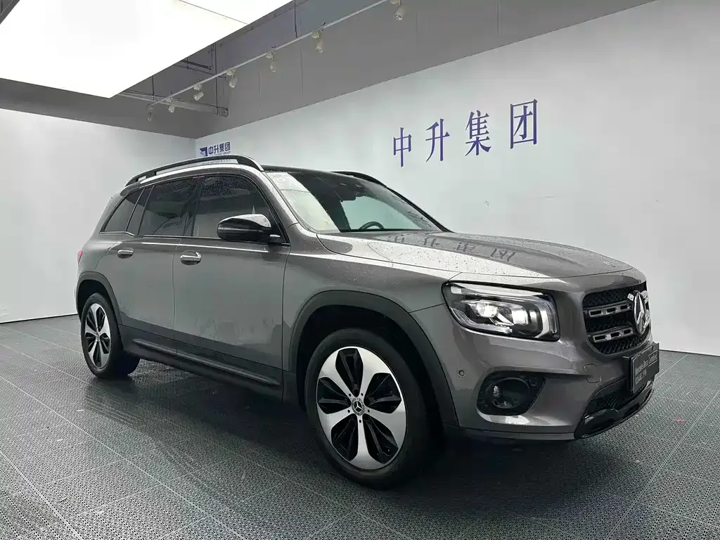 Mercedes-Benz GLB — фото 2