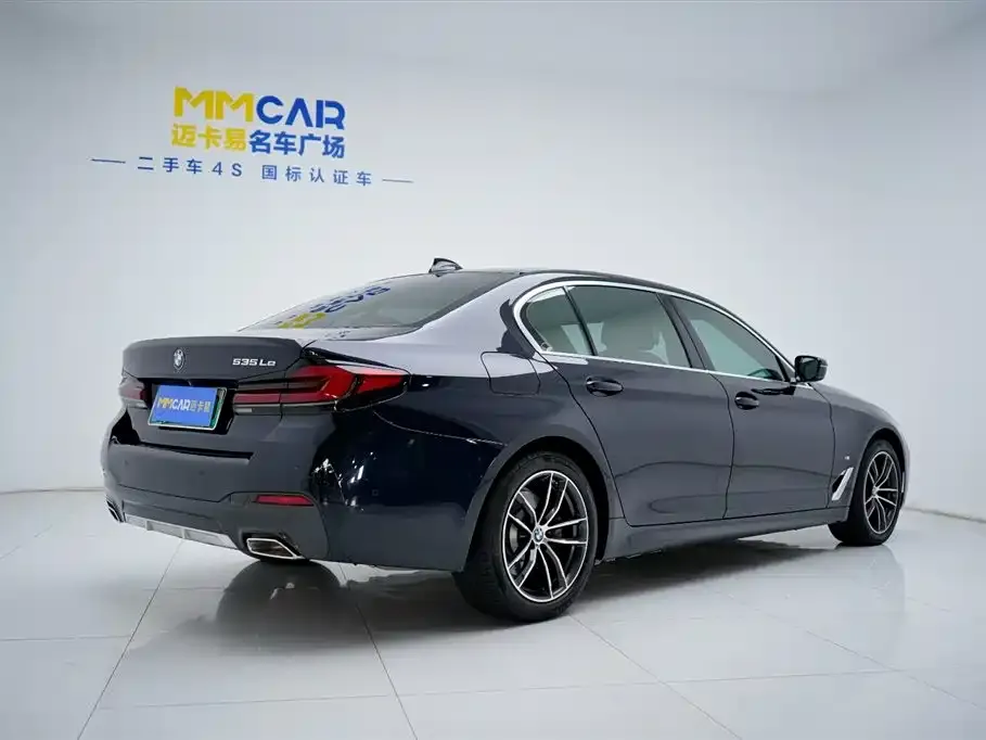 BMW 5 Series New Energy — фото 4