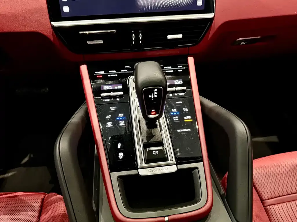 Porsche Cayenne Hybrid — фото 10