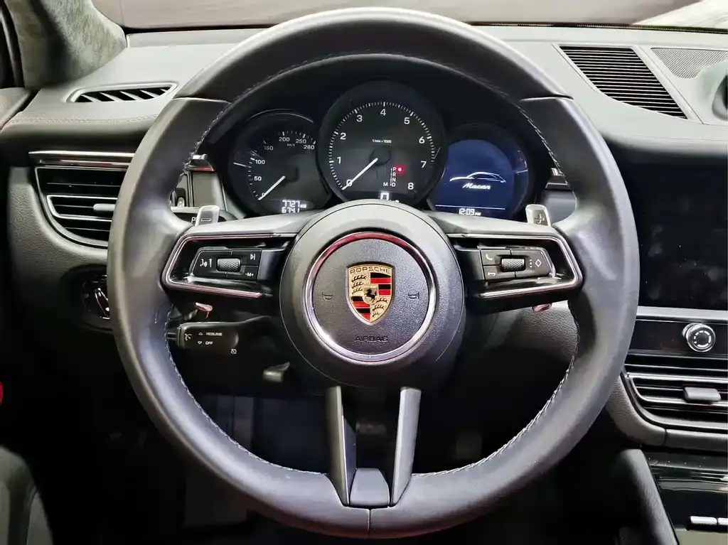 Porsche Macan — фото 6