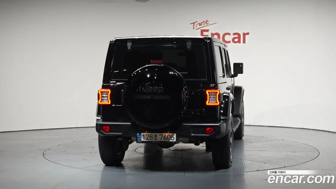 Jeep Wrangler — фото 4