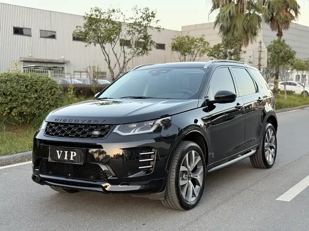 Land Rover Discovery Sport — фото 1