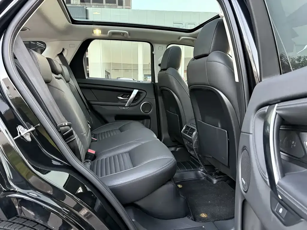 Land Rover Discovery Sport — фото 10