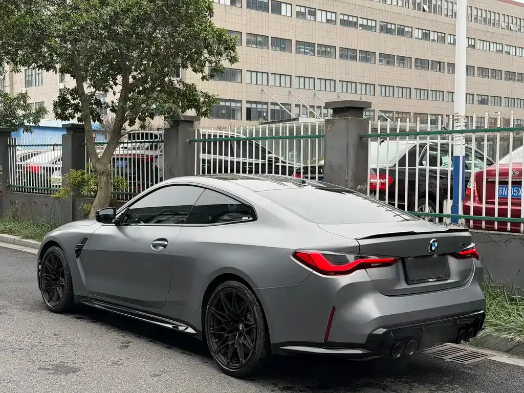 BMW M4 — фото 4